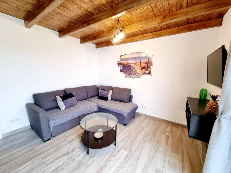 Apartamento En Mala Con Vista Al Mar Exterior photo